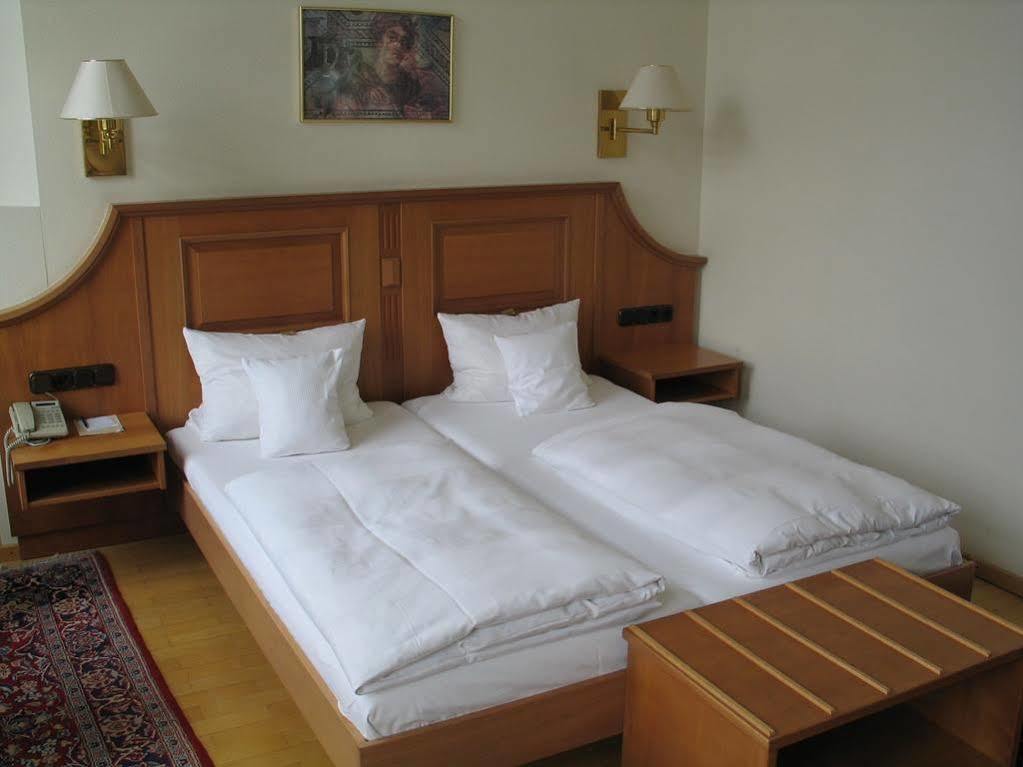 Hotel Roemischer Kaiser Trier Luaran gambar